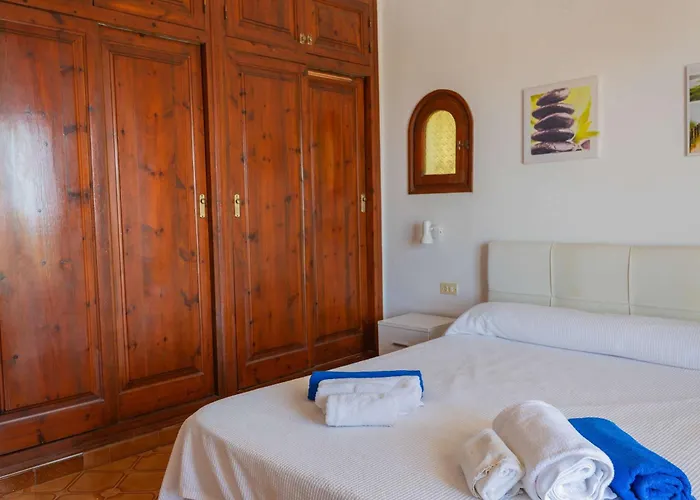 Bautista Villa Son Bou