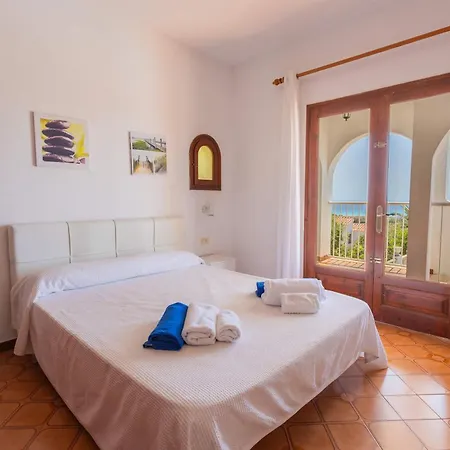 Bautista Villa Son Bou